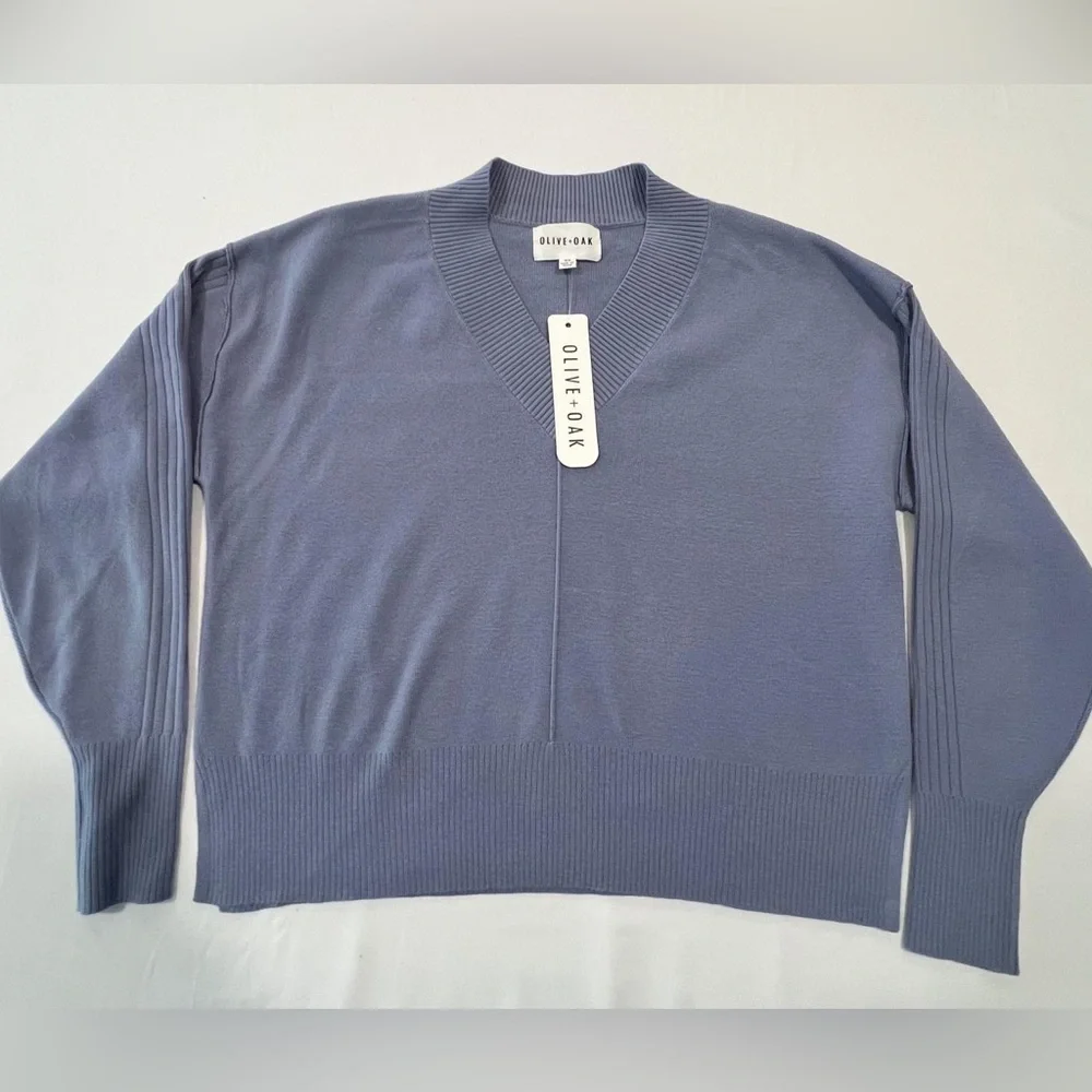 Olive & Oak V-Neck Sweater in Dusty Blue - Picture 2 of 4